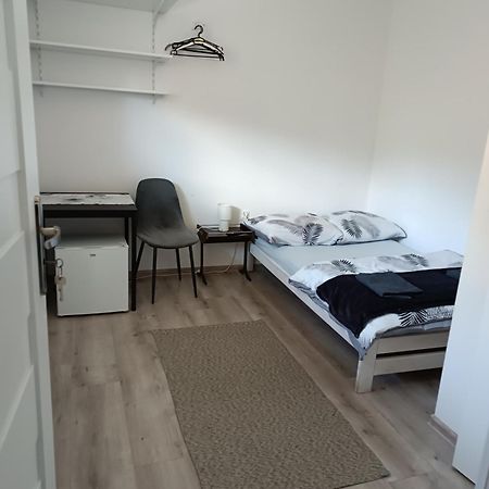 Stas-Przy Szkole Nr3 W Skawie Skawa Esterno foto