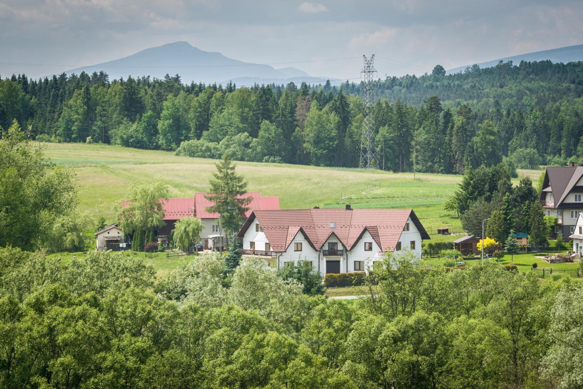 Stas-Przy Szkole Nr3 W Skawie Skawa Esterno foto